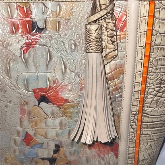 Brahmin Medium Julian Rosella Tote in Oasis with Wallet - Picture 4 of 16